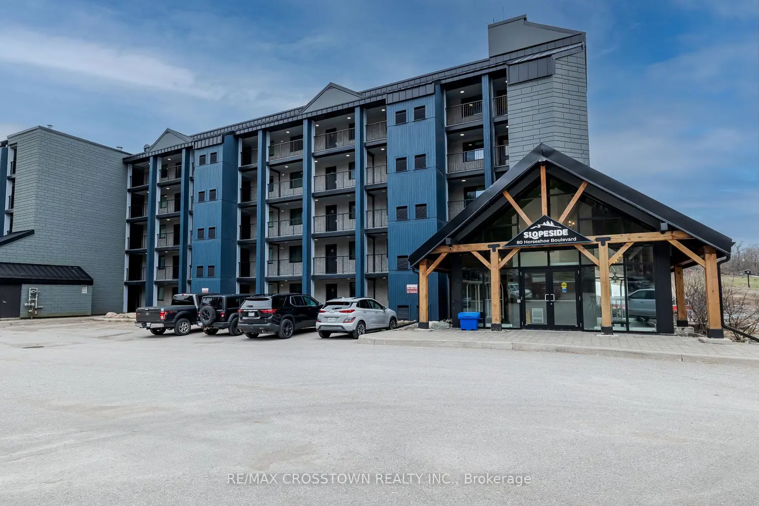 80 Horseshoe Boulevard 302