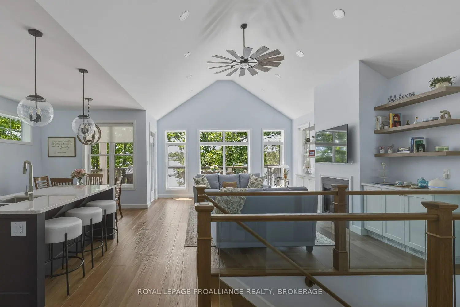 3842 Hideaway Lane photo 4