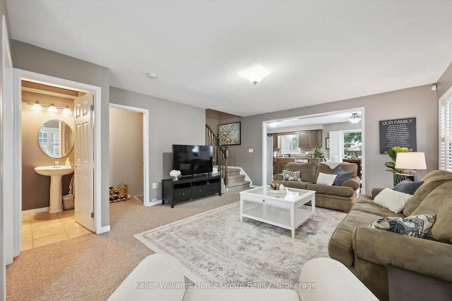 210 Dawn Avenue 14 photo 3