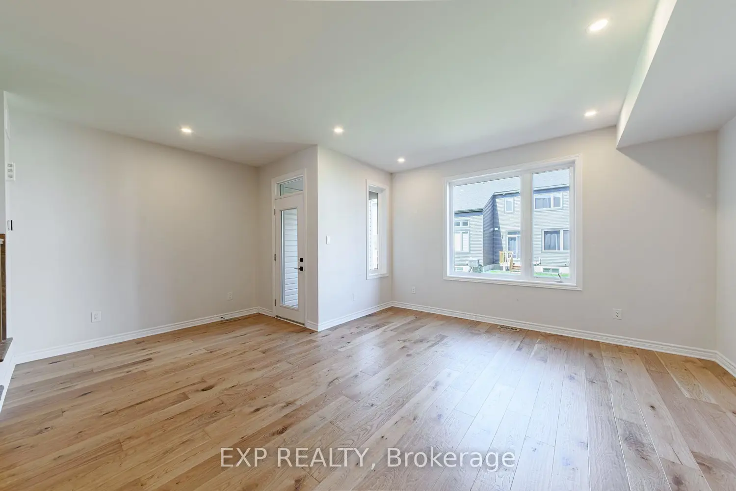 120 Patchell Place photo 4