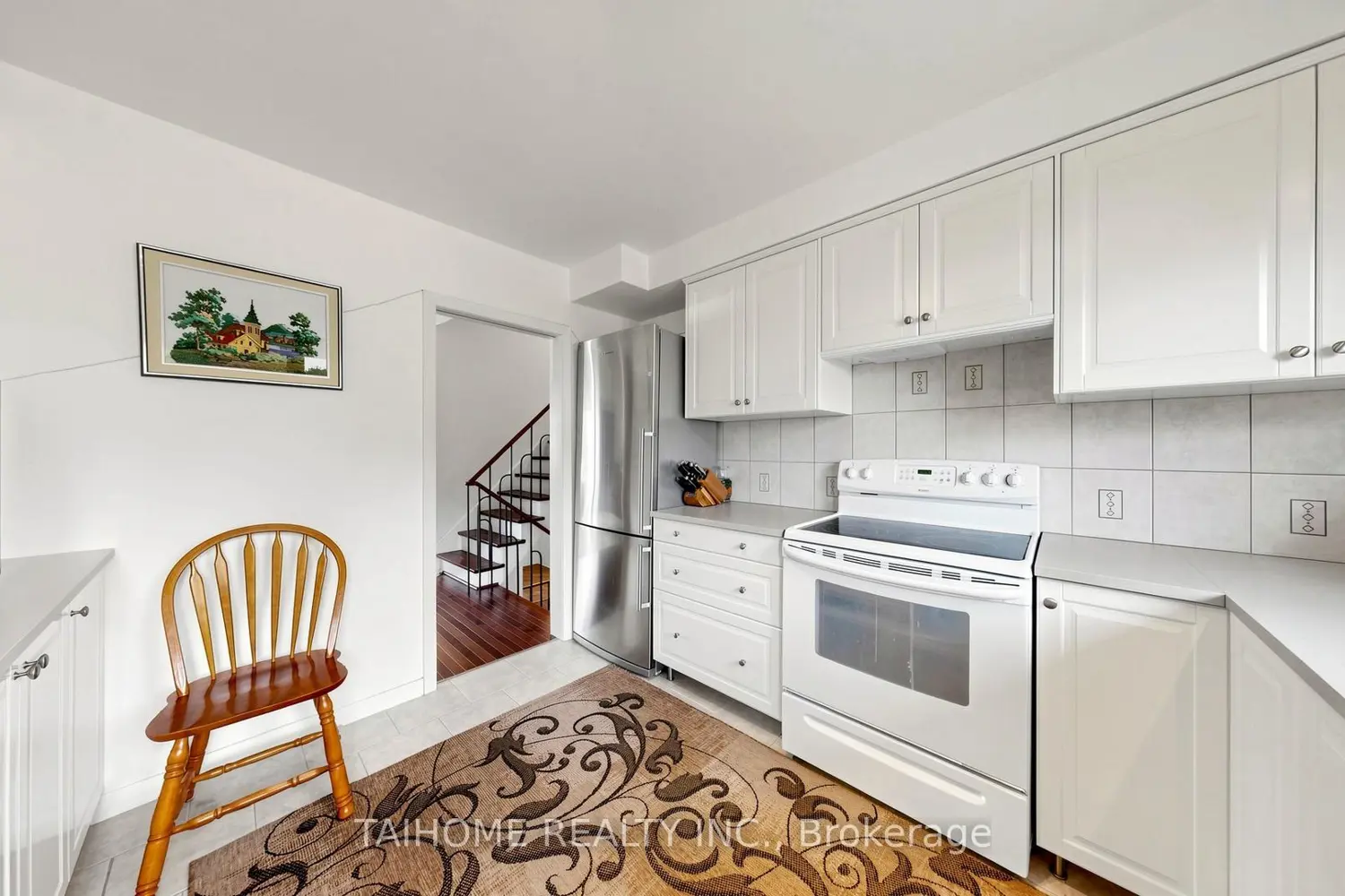 72 Bowerbank Drive photo 4