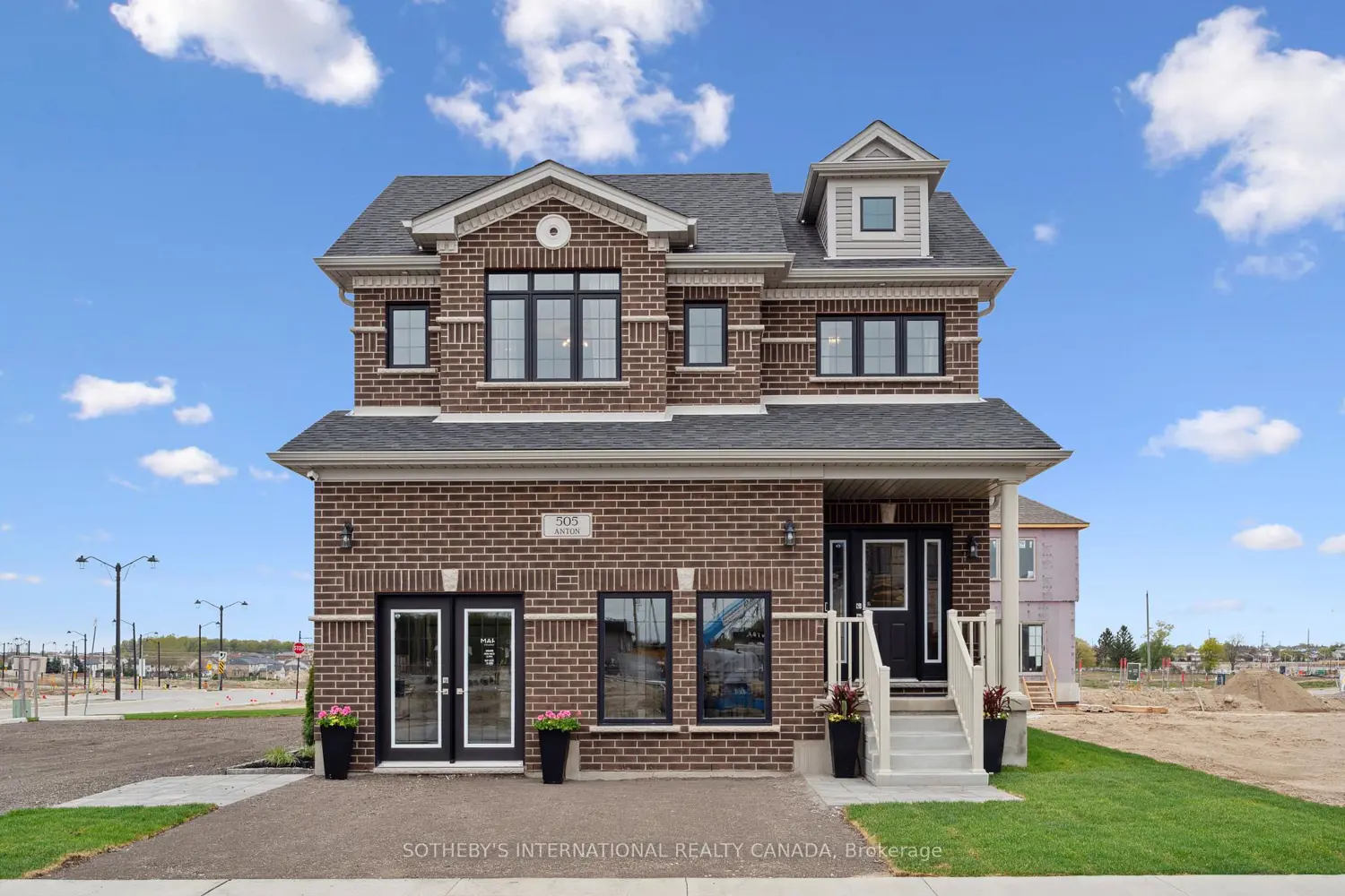 629 Anton Crescent