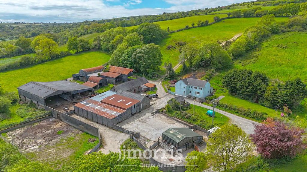 4 bed farm for saleHebron, Whitland SA34