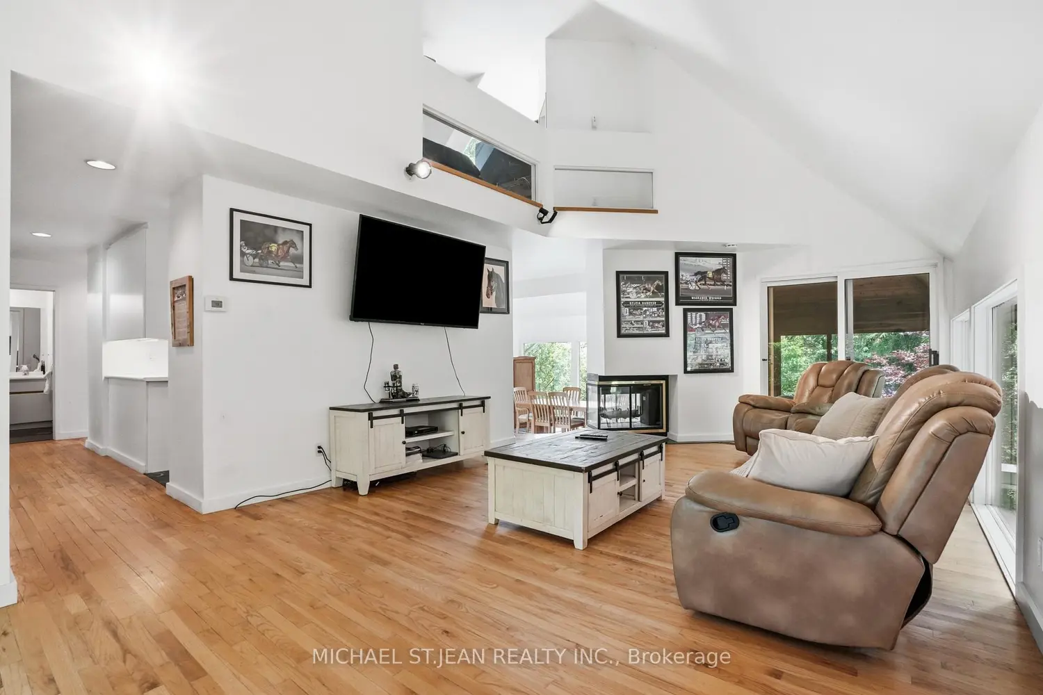 1314 Safari Road photo 2
