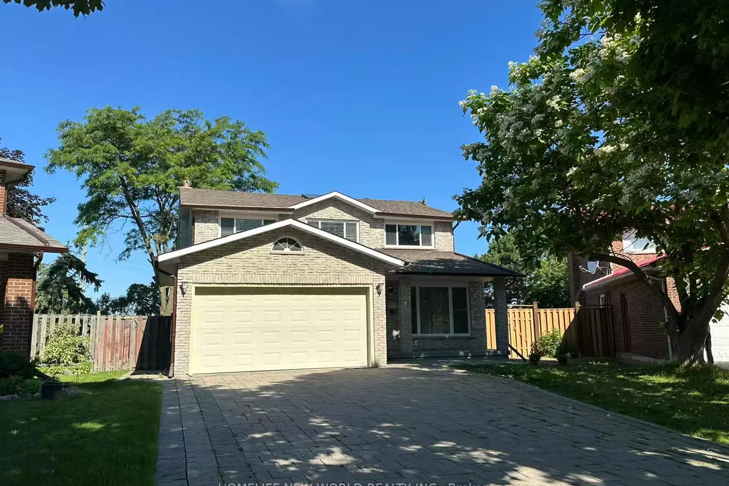 10 Epping Court