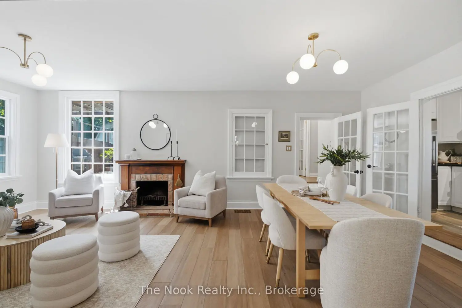 400 Byron Street photo 4