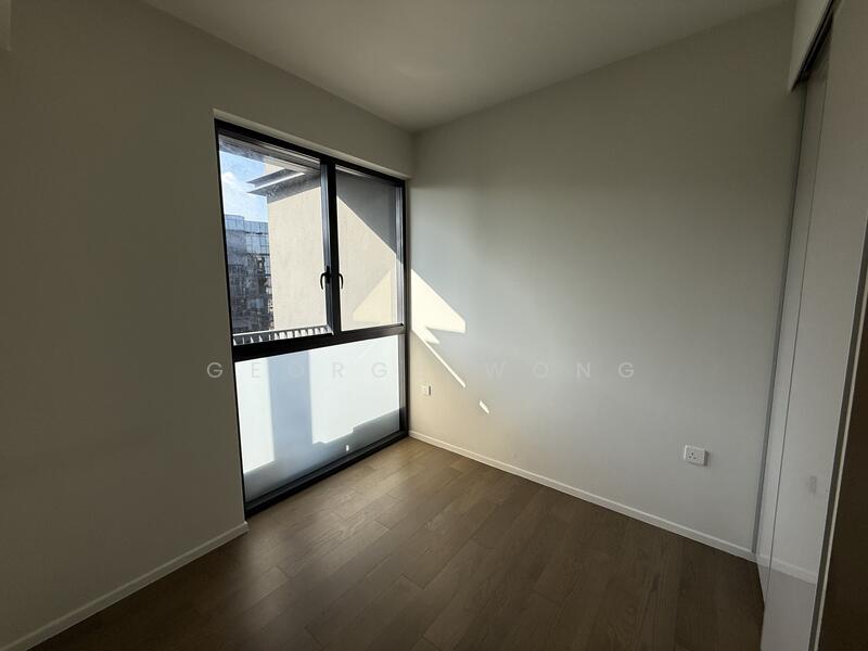 910 Sims Avenue photo 4