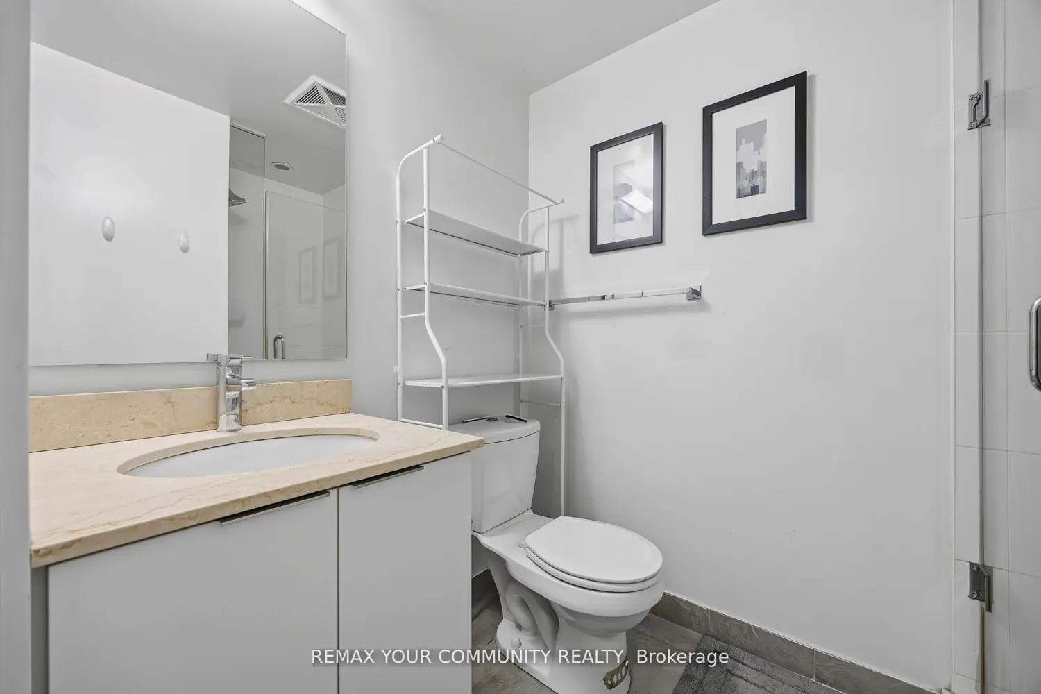 14 York Street 2302 photo 4