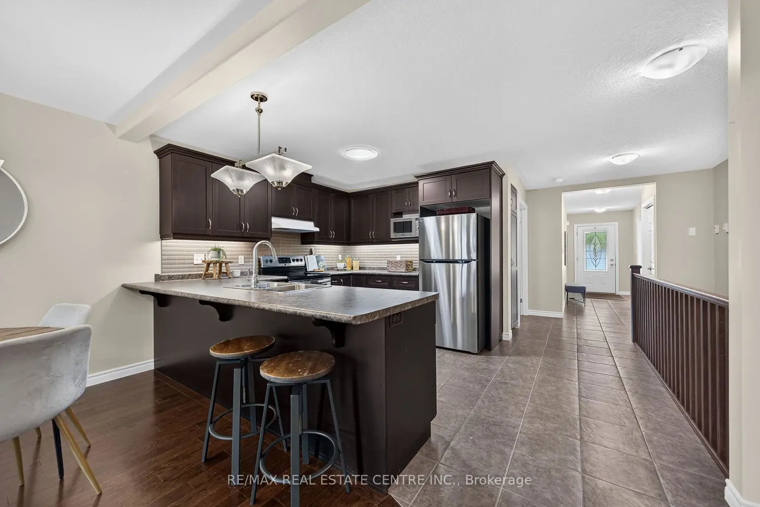 35 Green Gate Boulevard 38 photo 5