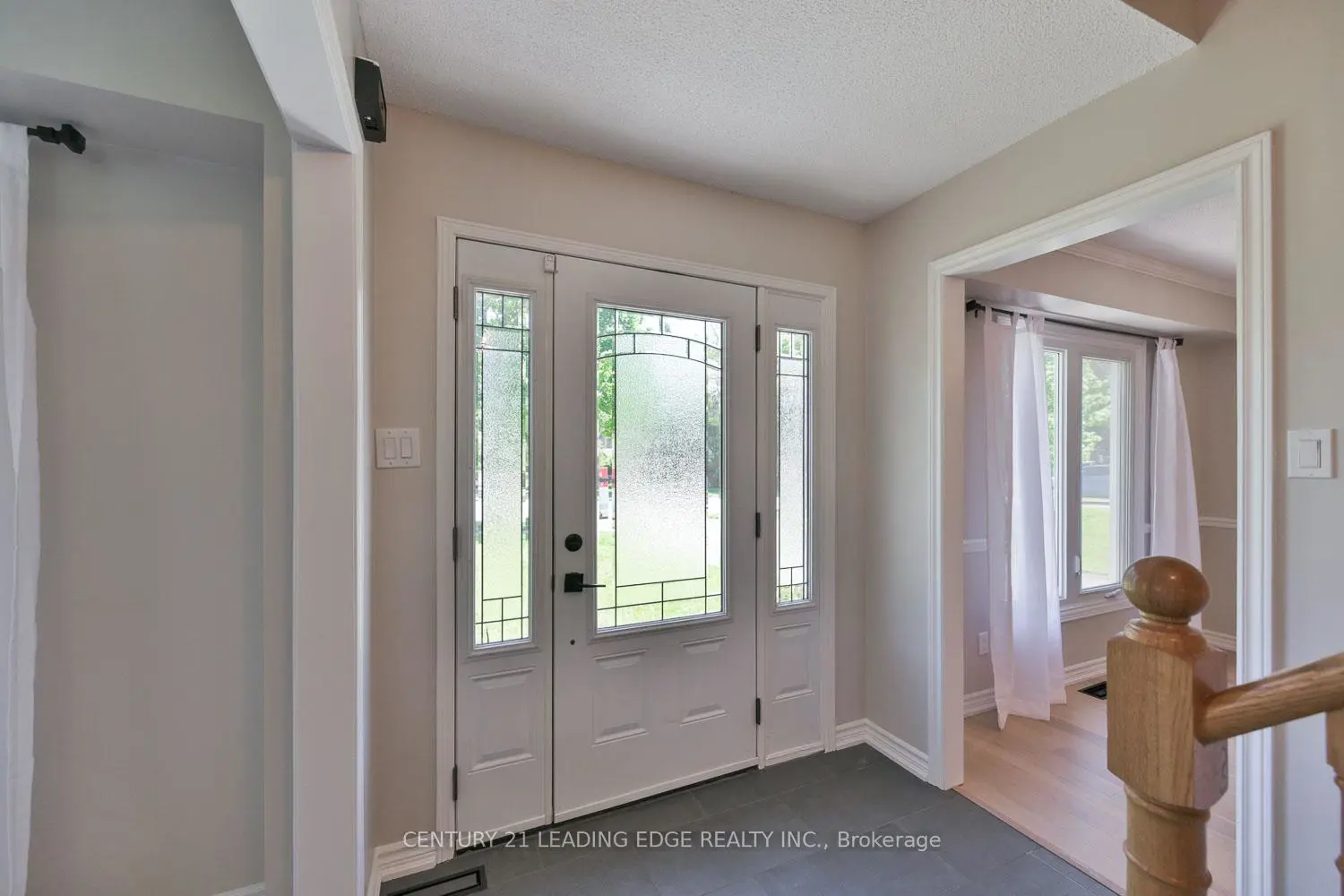 30 Mcguire Crescent photo 4