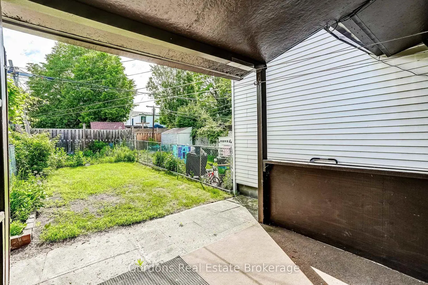 203 Donlands Avenue photo 4