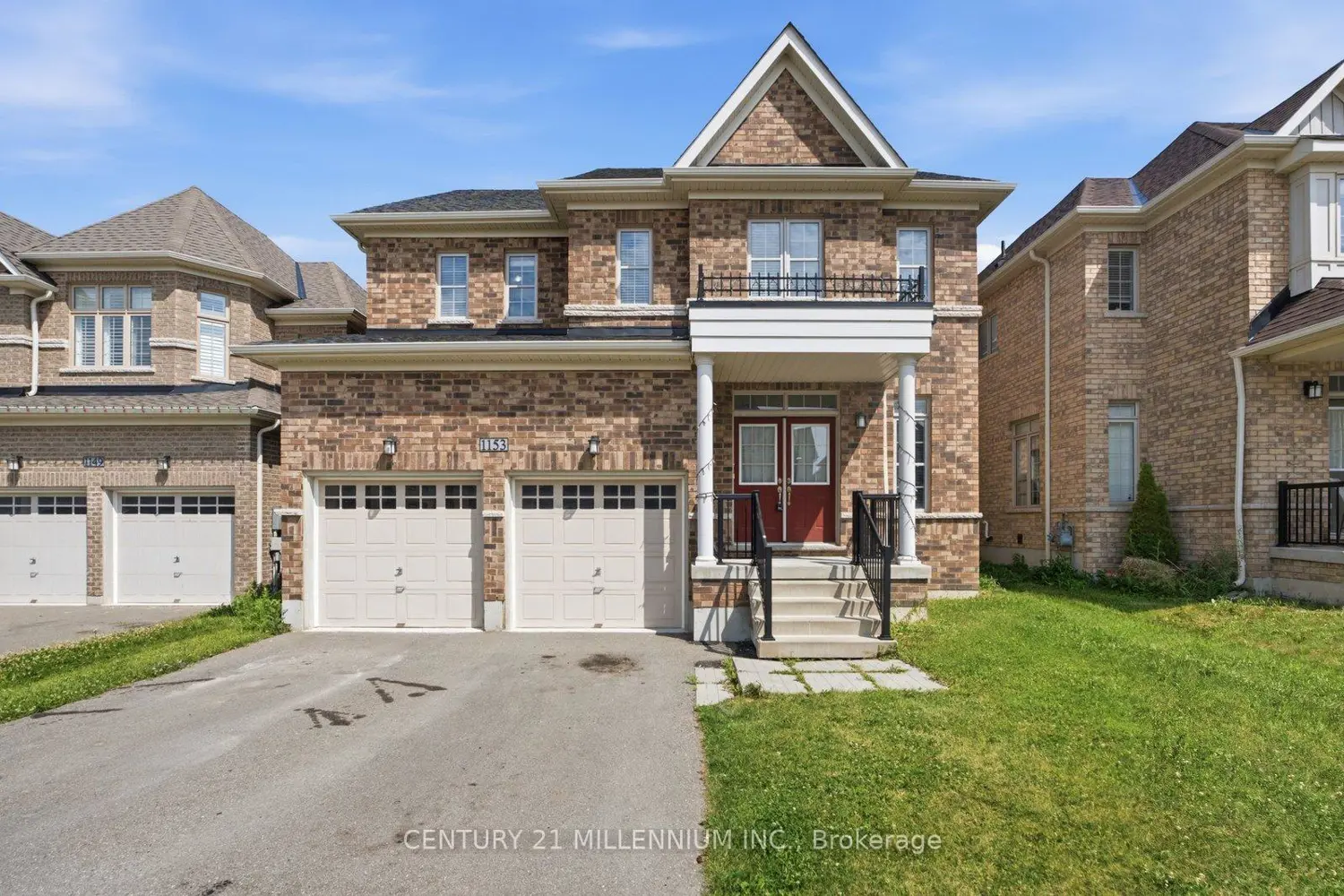 1153 Upper Thames Drive photo 3