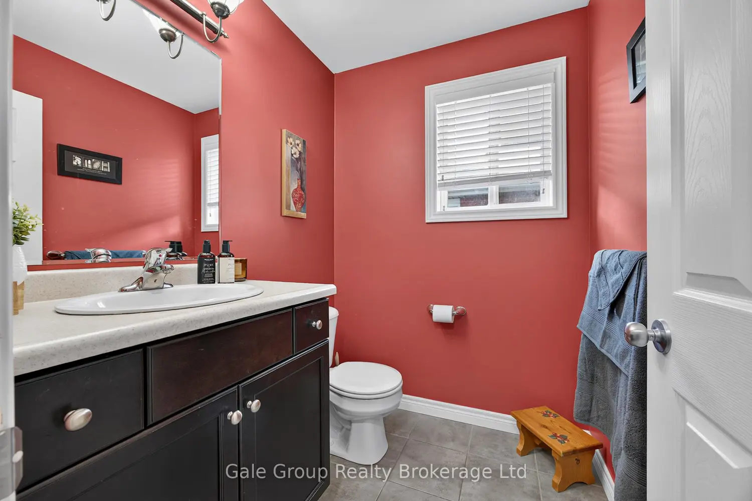507 Hummingbird Crescent photo 5