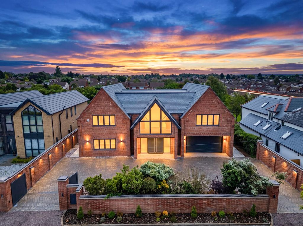 4 bed detached house for saleHigh View Avenue, Keyworth NG12