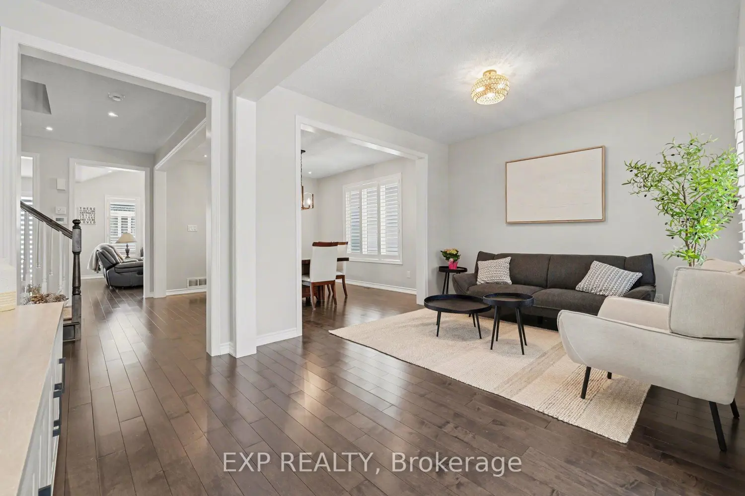 73 Bristling Crescent photo 5