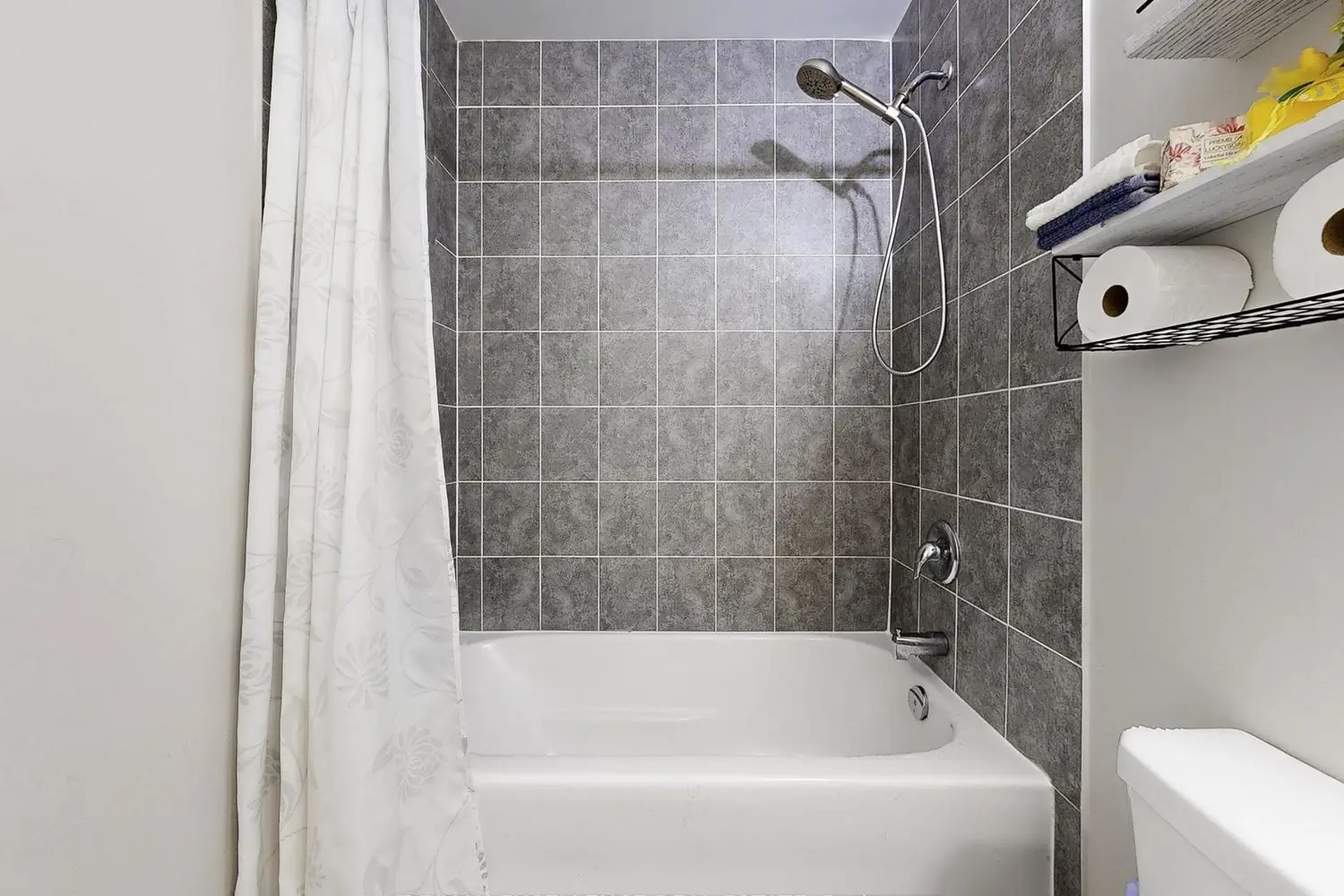 65 Yorkland Boulevard 309 photo 4