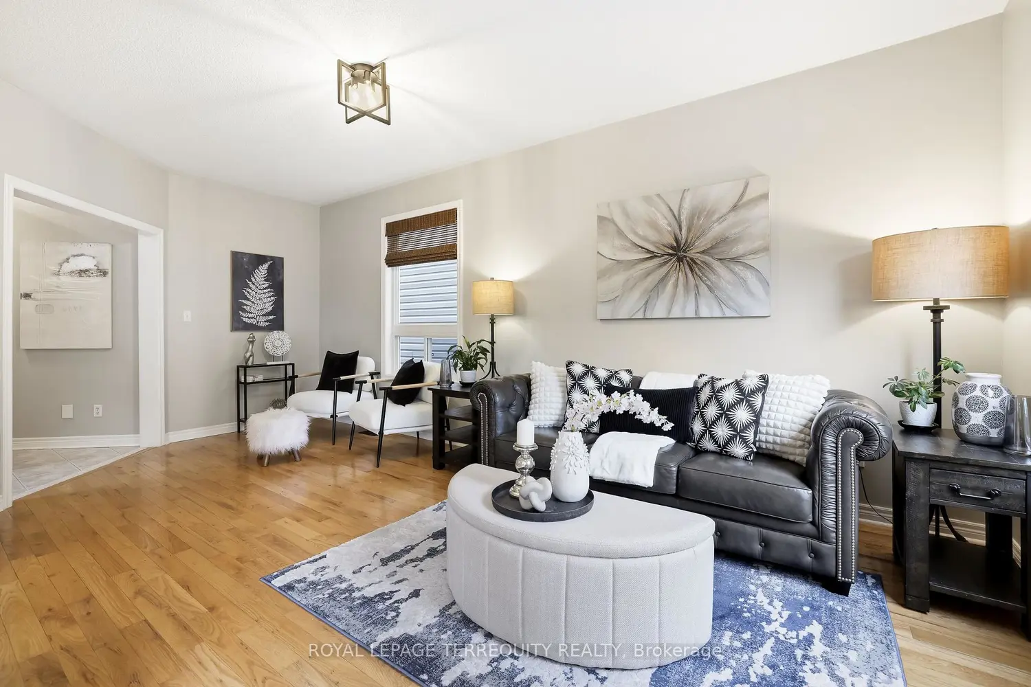 8 Sinden Drive photo 5