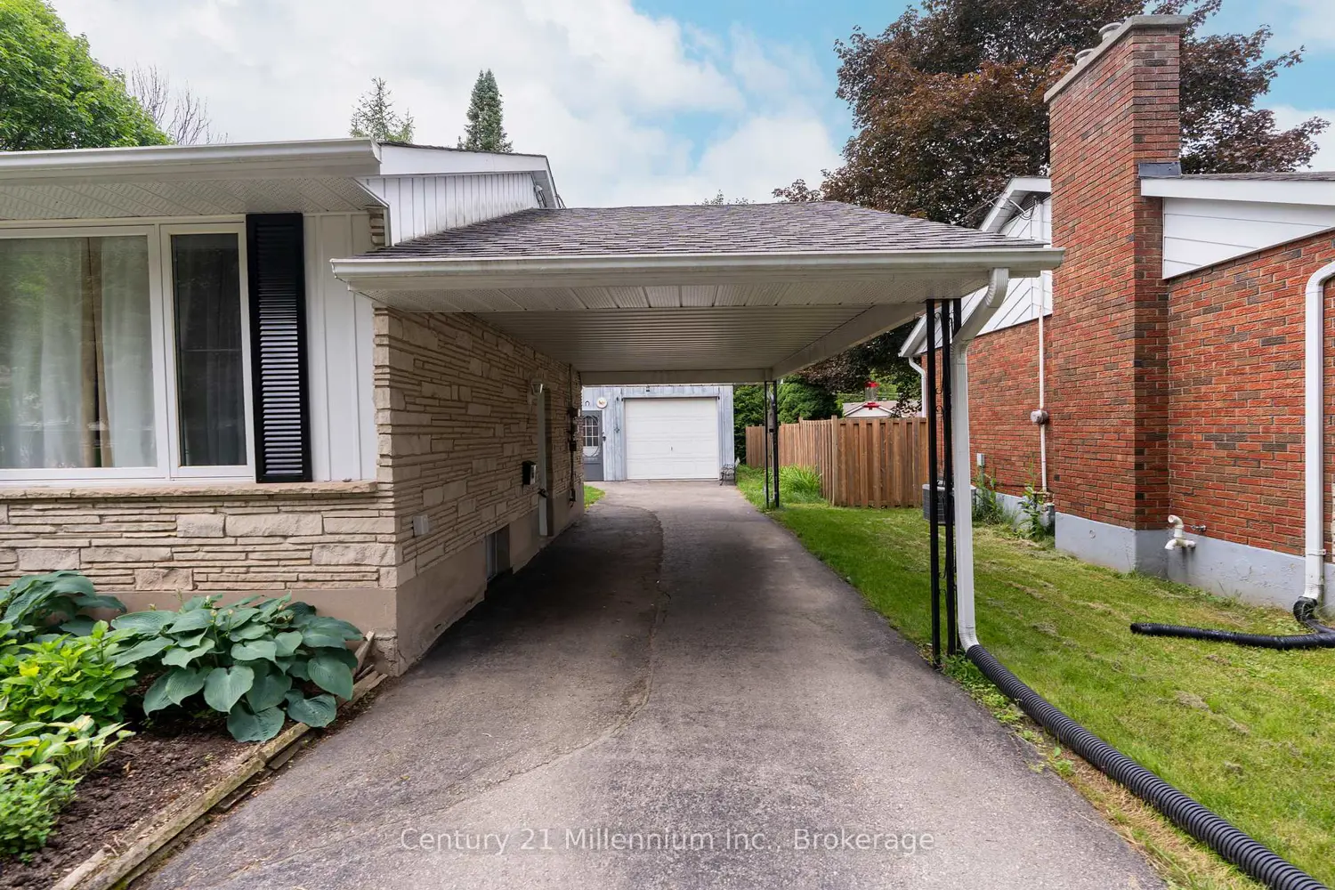 128 7Th Avenue photo 3