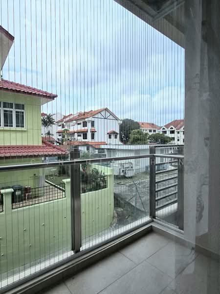 981 Upper Serangoon Road photo 4