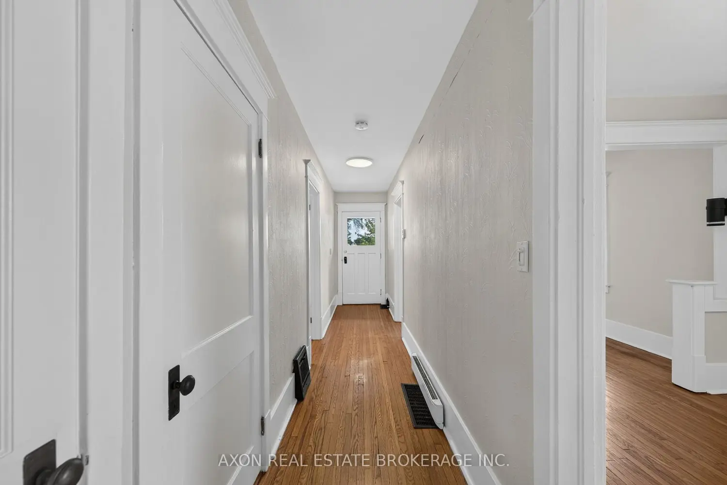 497 Alfred Street photo 4