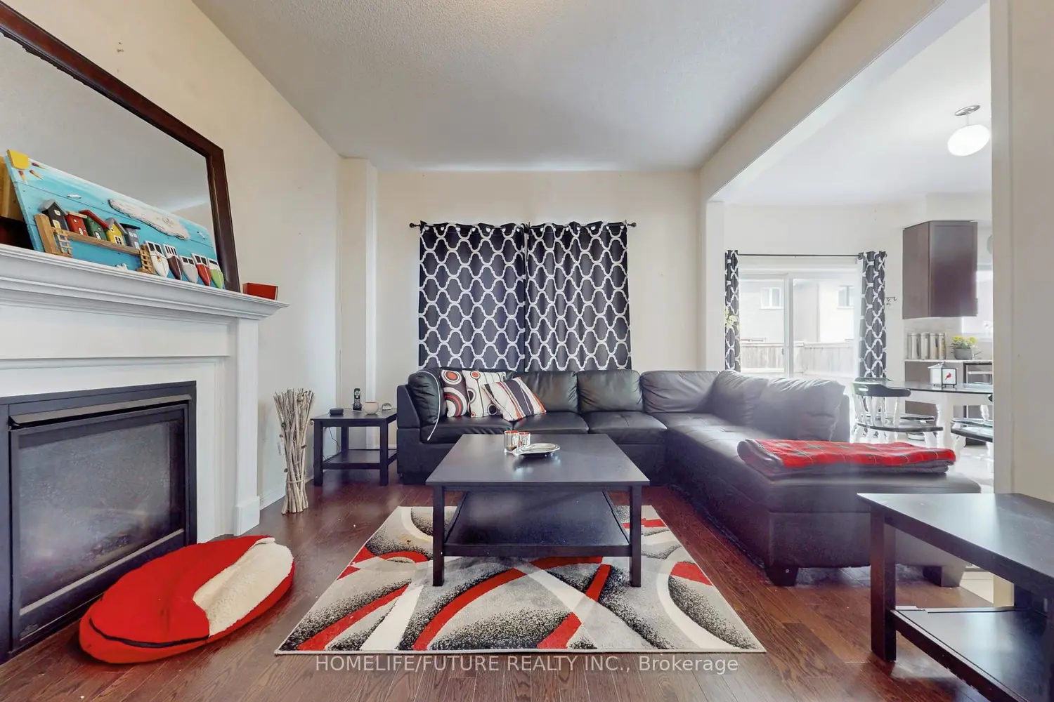 23 Edwin Carr Street photo 4
