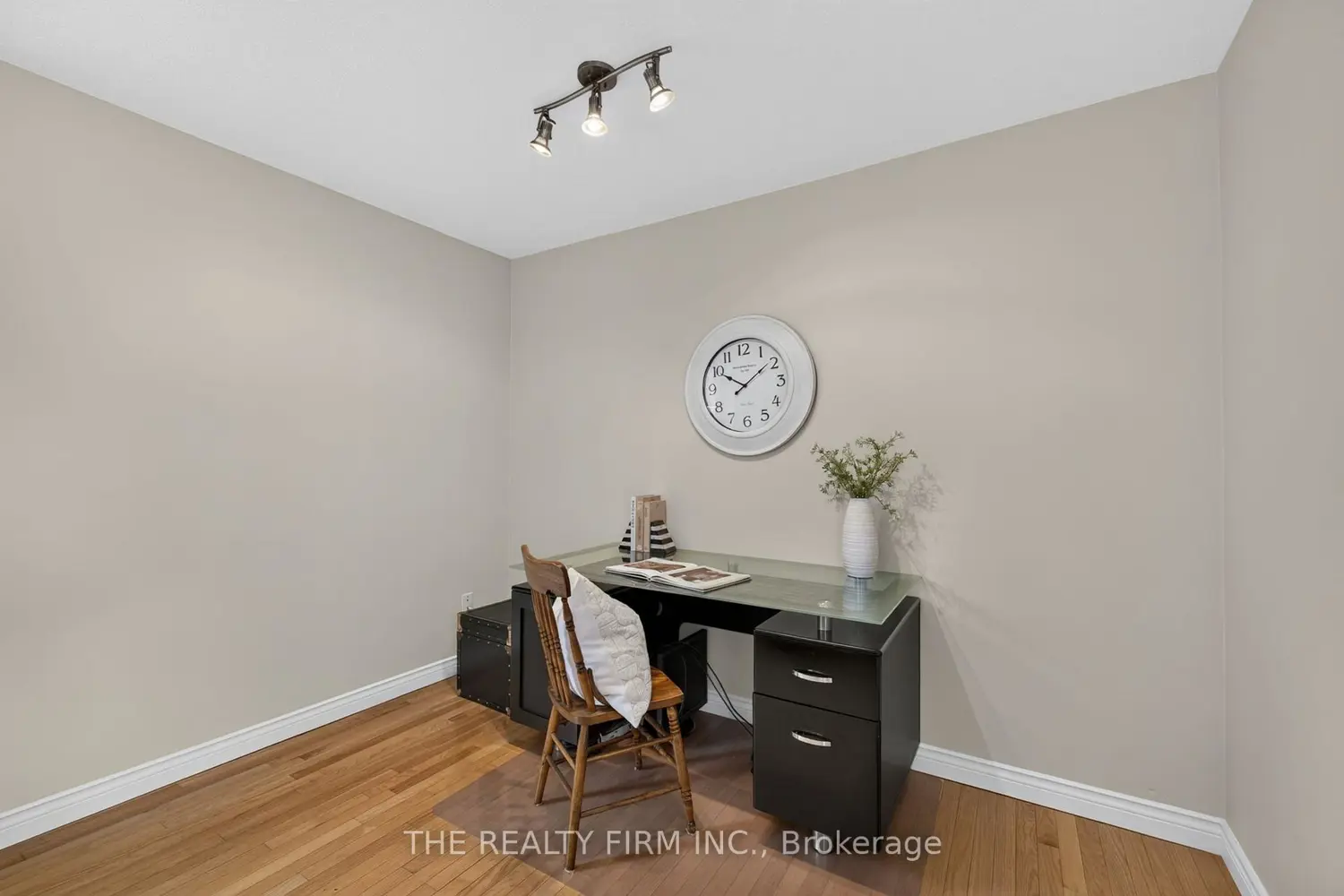 226 Rainbow Avenue photo 5