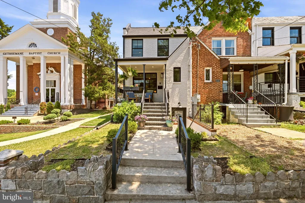 5117 4th Street NW, Washington, DC 20011