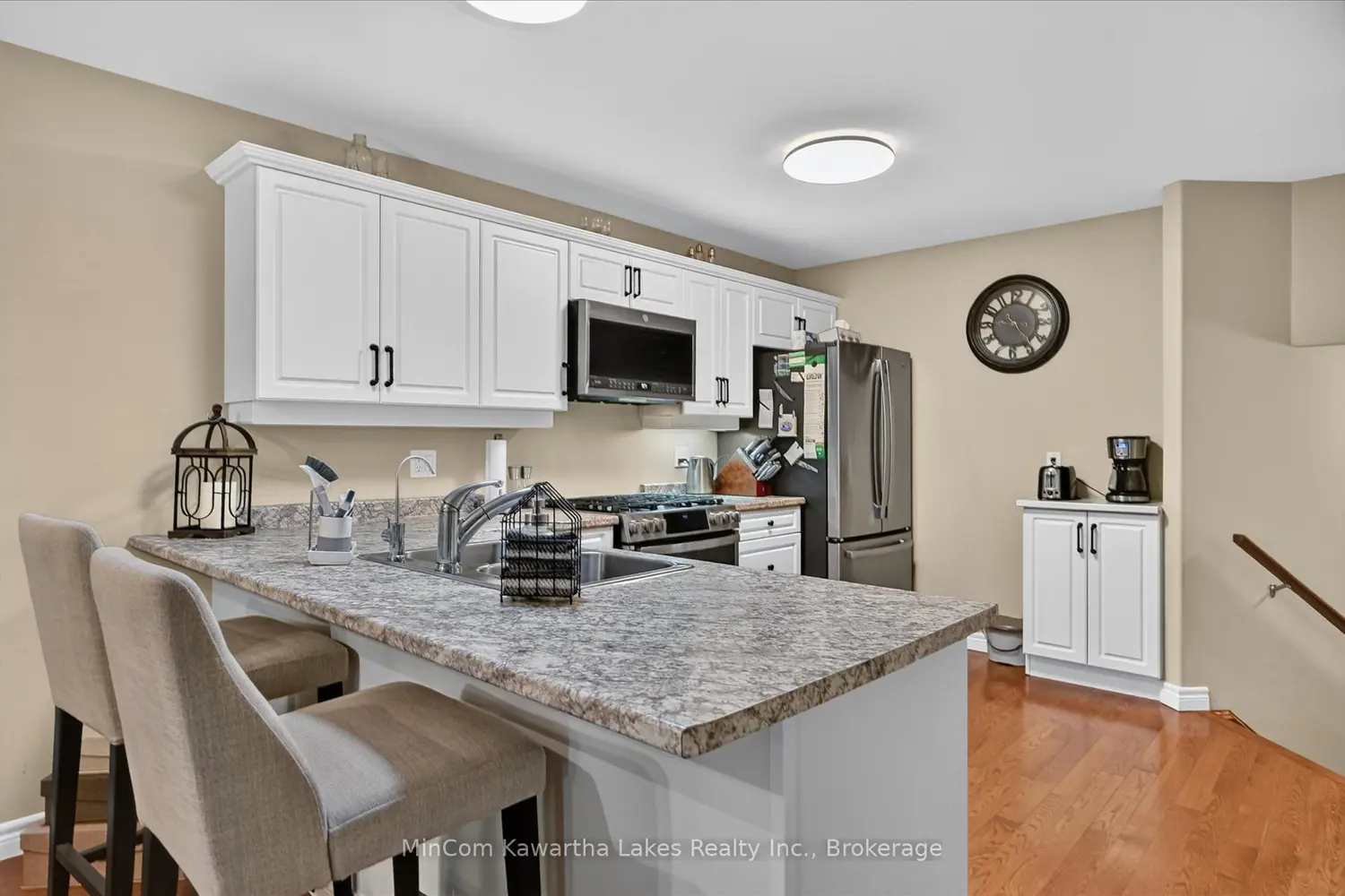 602 Goodwin Terrace photo 4