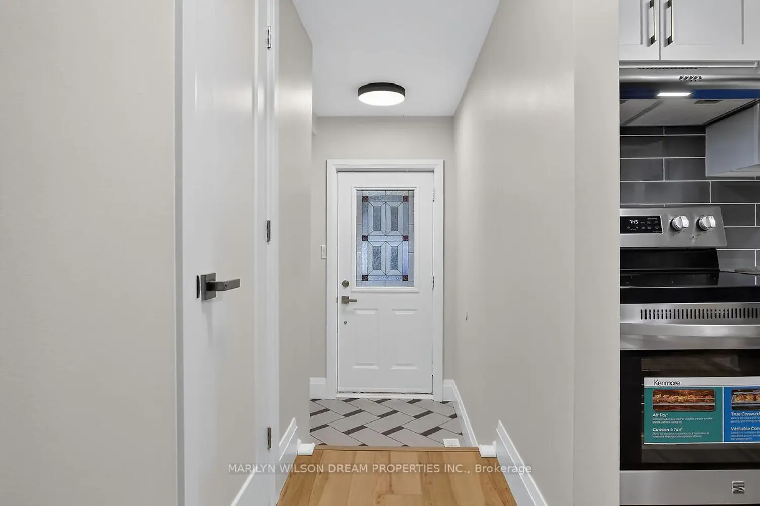 136 Bentbrook Crescent photo 2