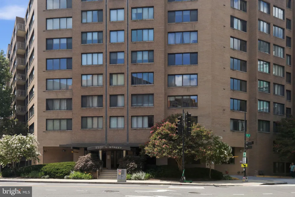 2201 L Street NW Unit 805, Washington, DC 20037