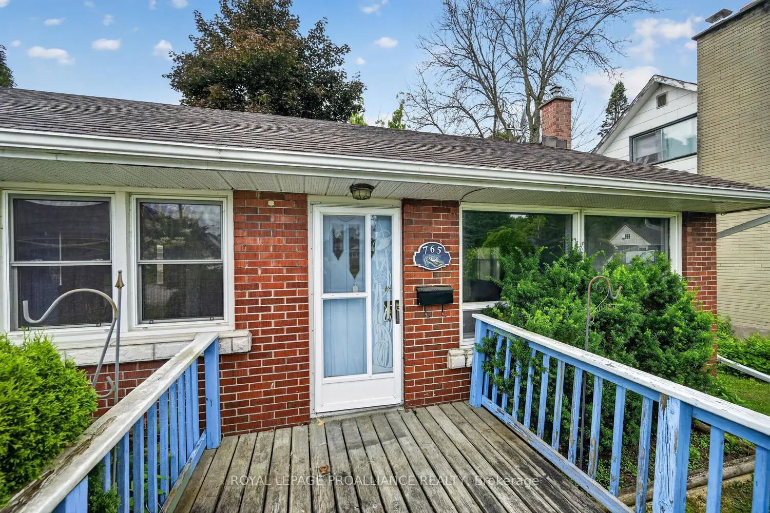 765 Duke Street photo 3