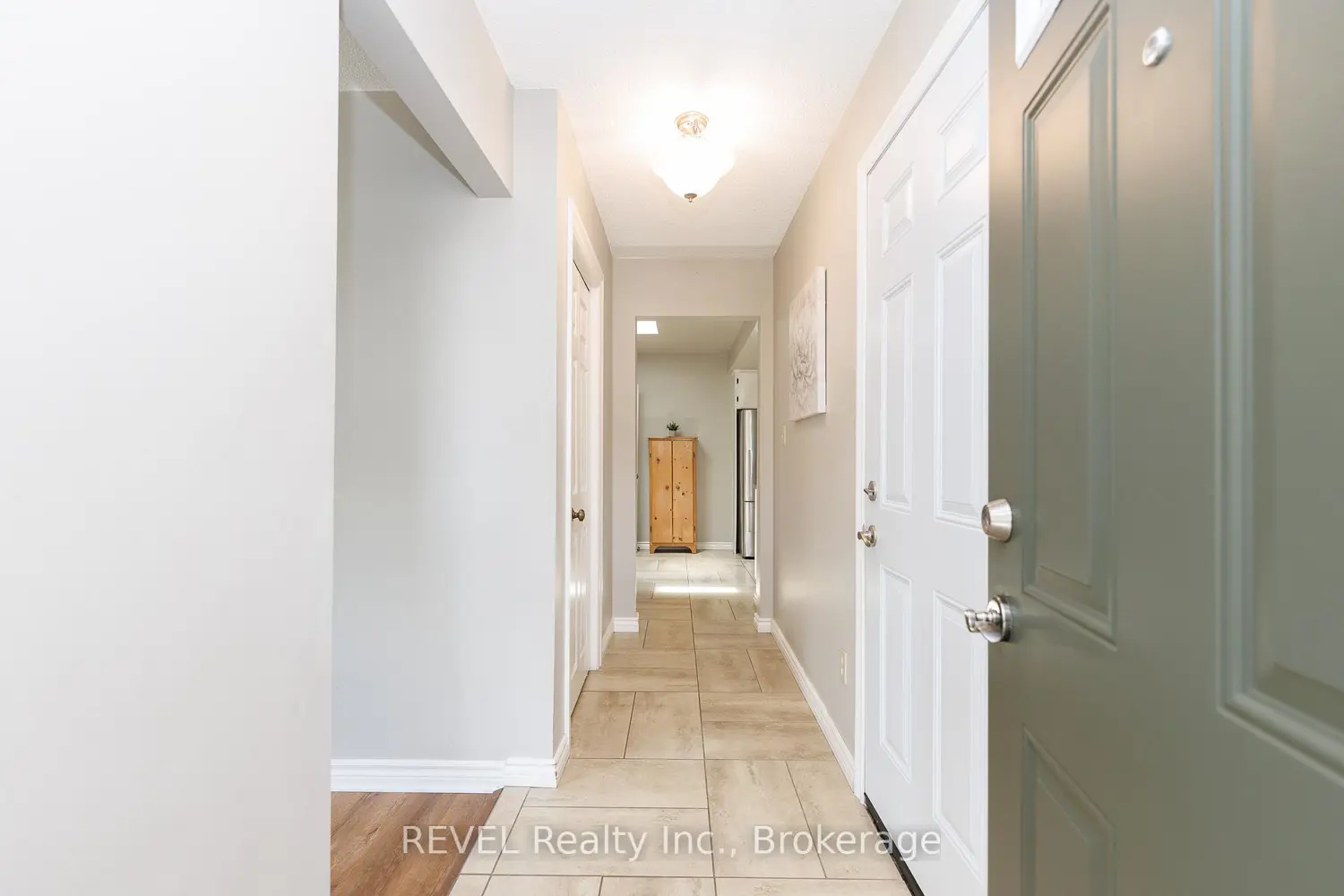 6096 Crimson Drive photo 3