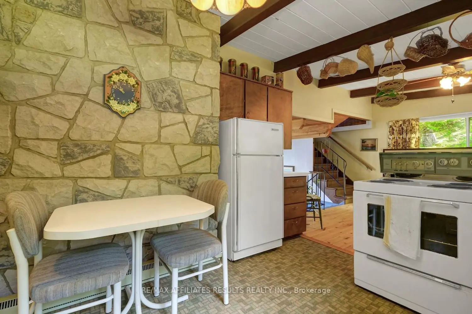 2130 B River Road photo 2