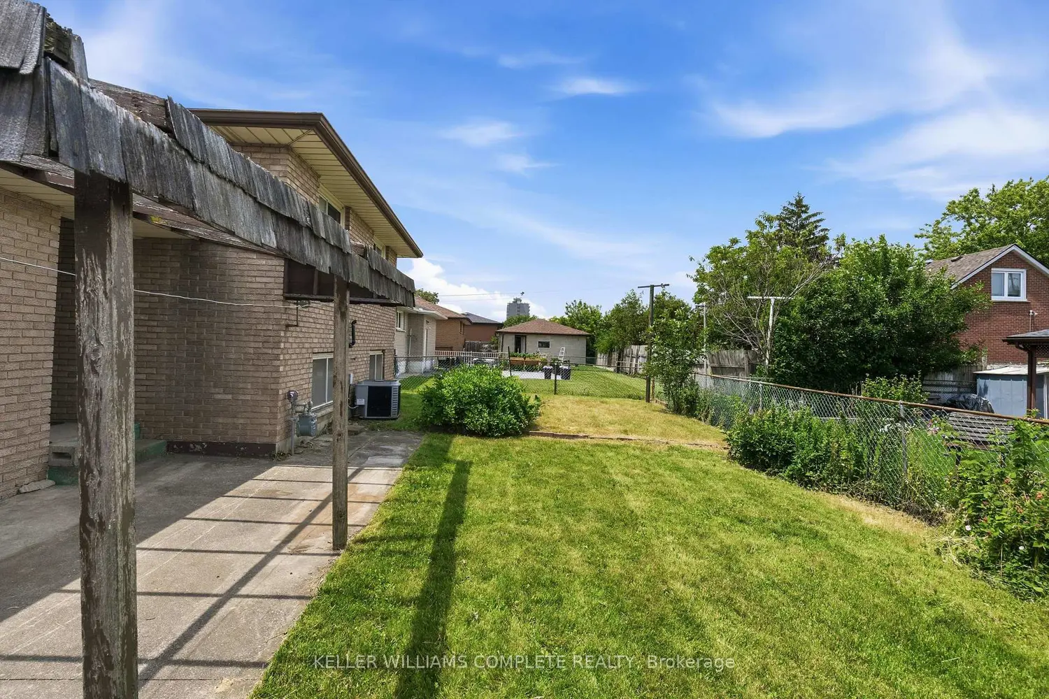 34 Windrush Crescent photo 3