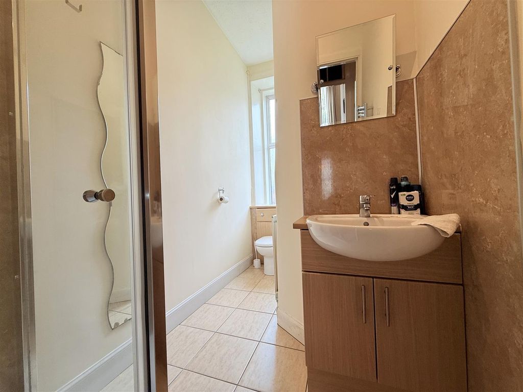 2 bed flat for saleCrosslet Road, Dumbarton G82 photo 5