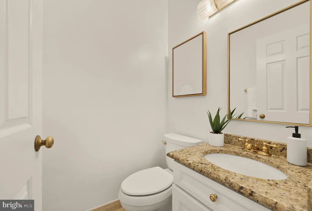 3223 Sutton Place NW Unit A, Washington, DC 20016 photo 5