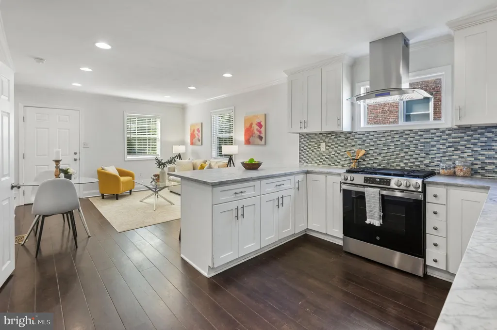 1900 Savannah Place SE, Washington, DC 20020 photo 4