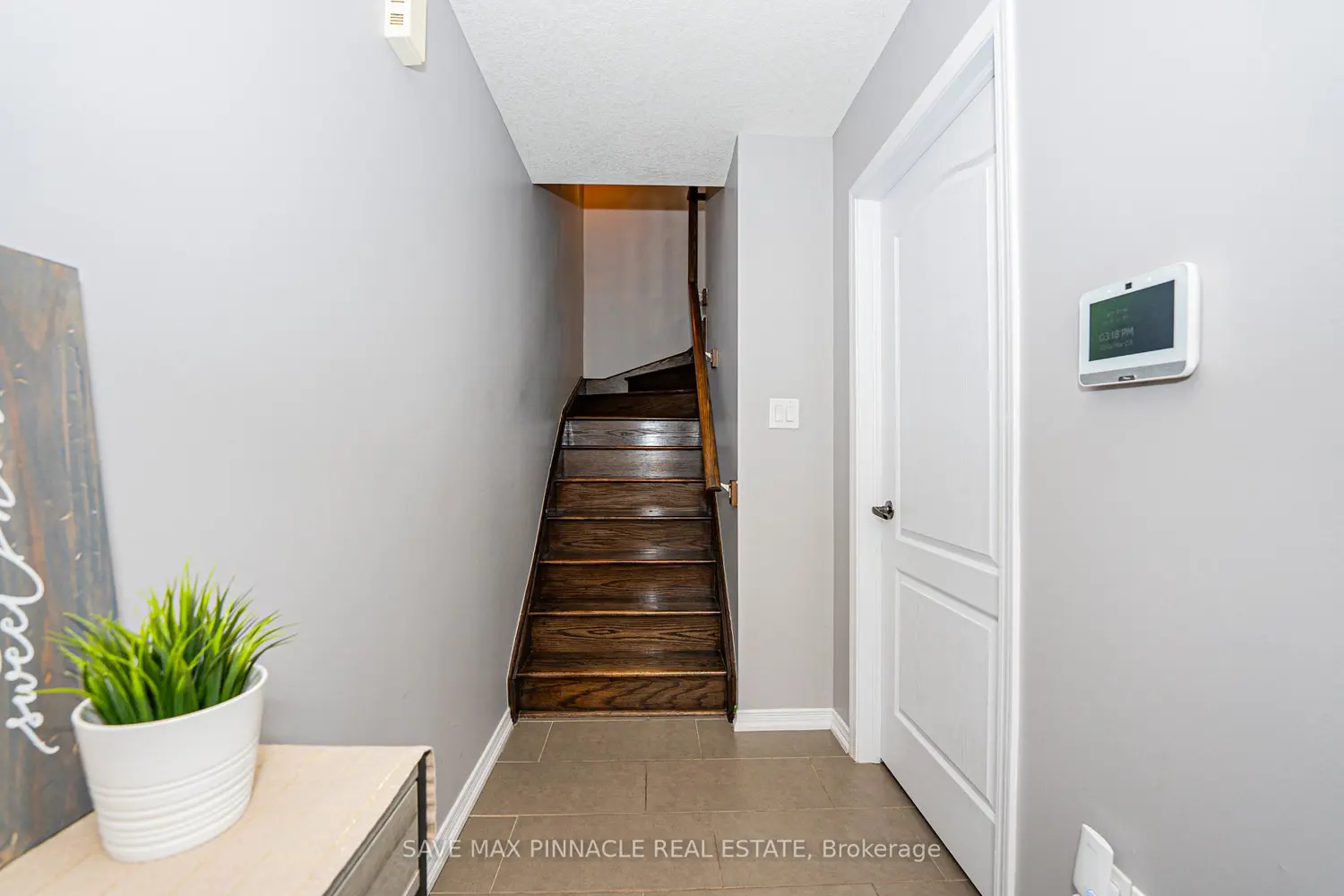 25 Golden Springs Drive photo 5