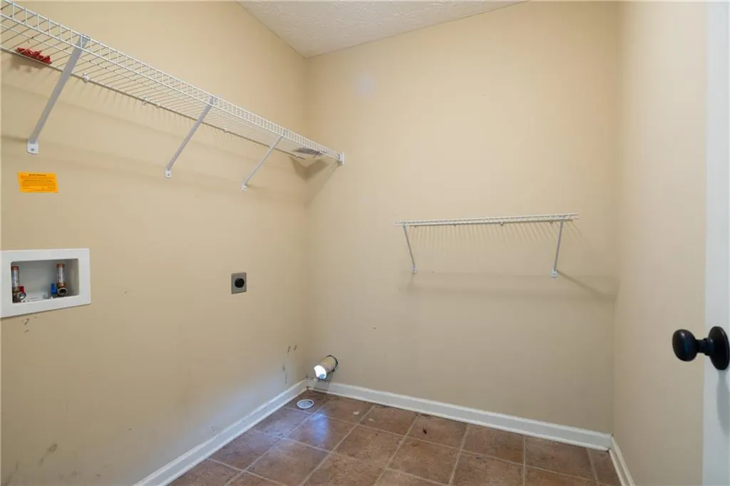 6 Willow Trace Drive, Phenix City, AL 36869