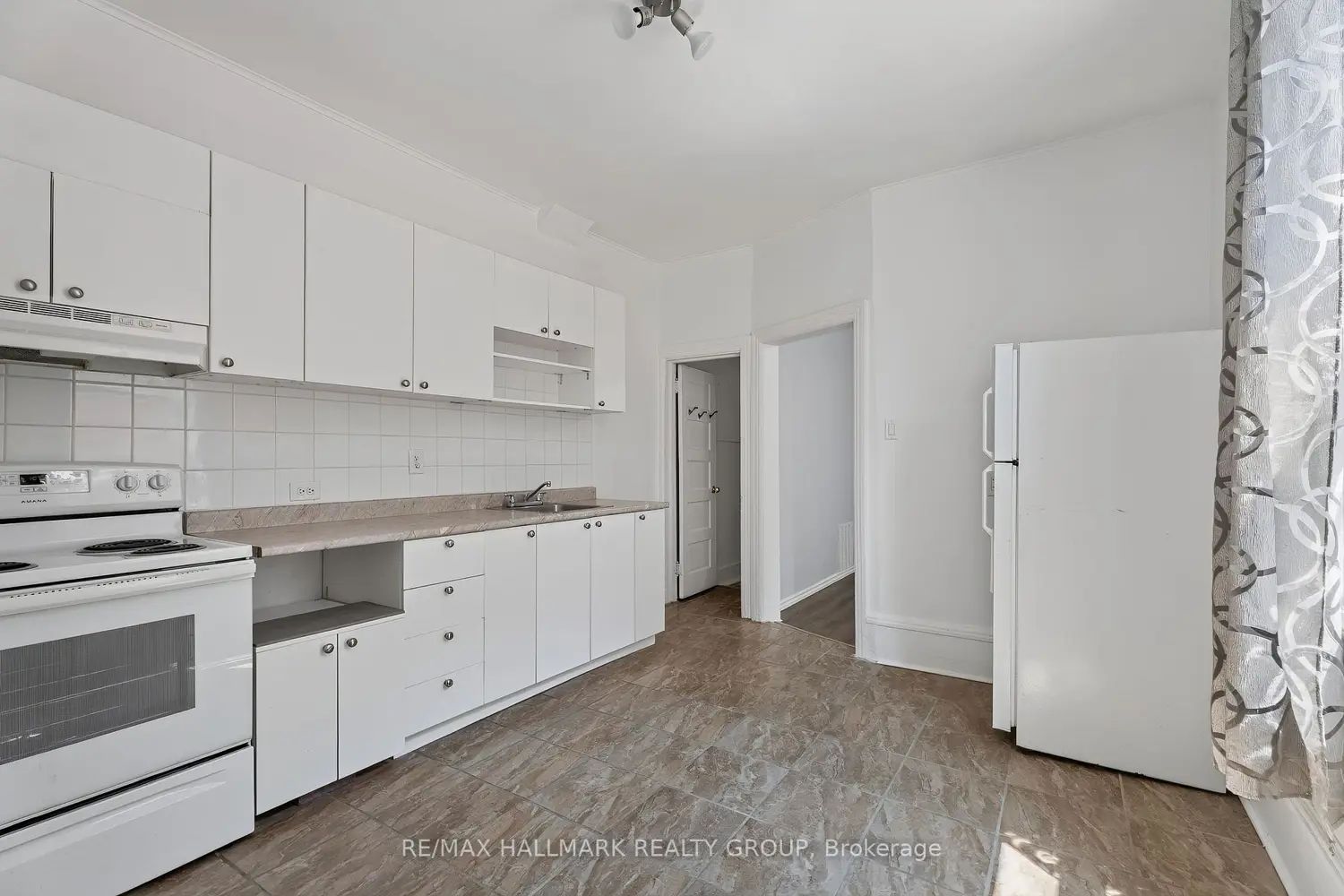174 Arthur Street photo 5