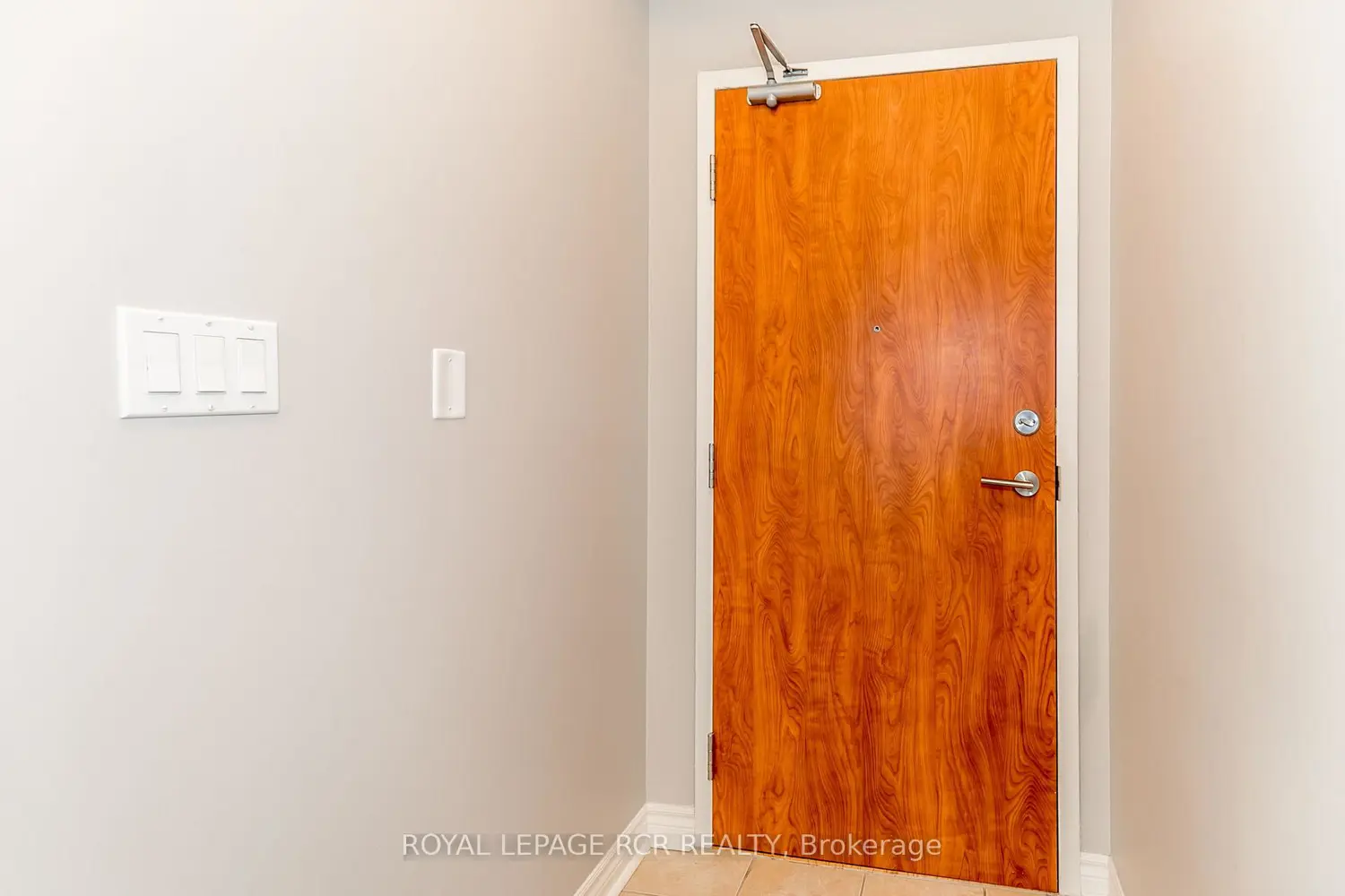 699 Aberdeen Boulevard 608 photo 2