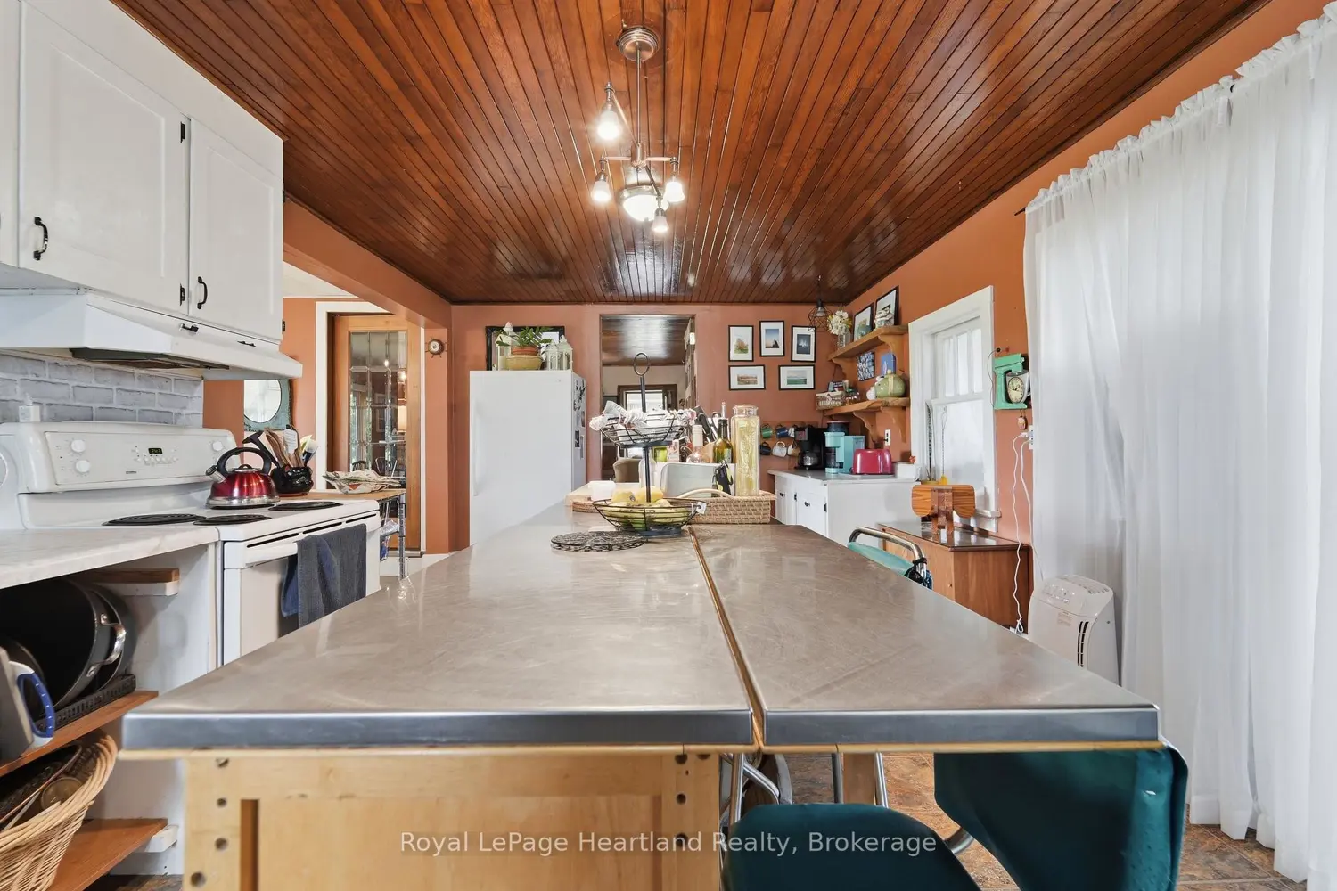 43882 Winthrop Road photo 3