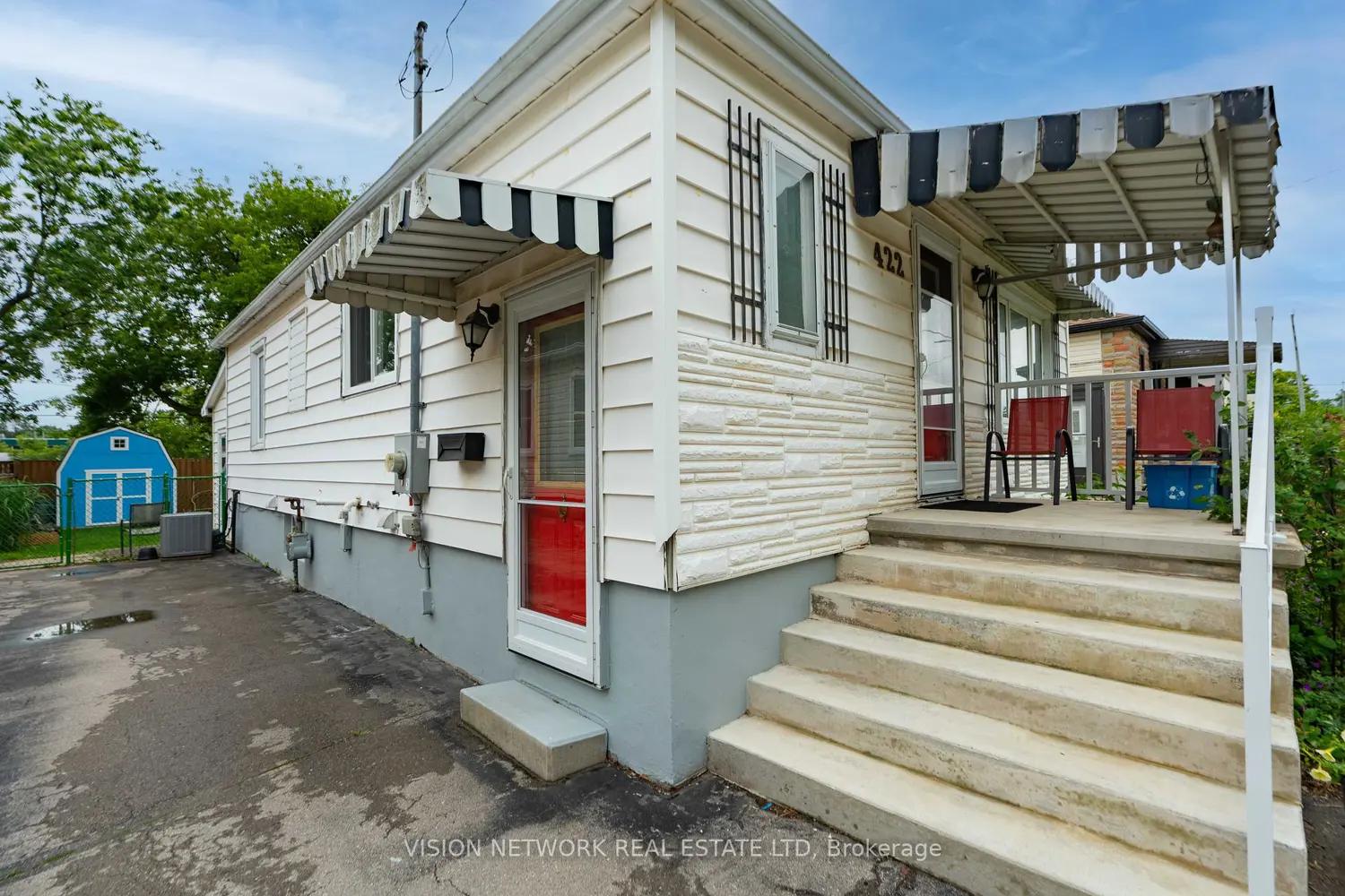 422 Loverage Street photo 3