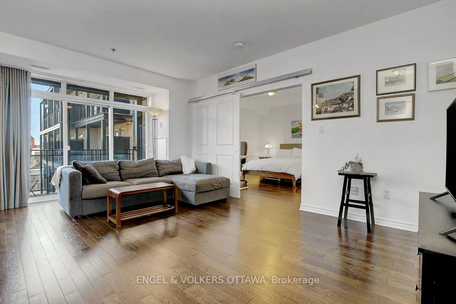 429 Kent Street 428 photo 2