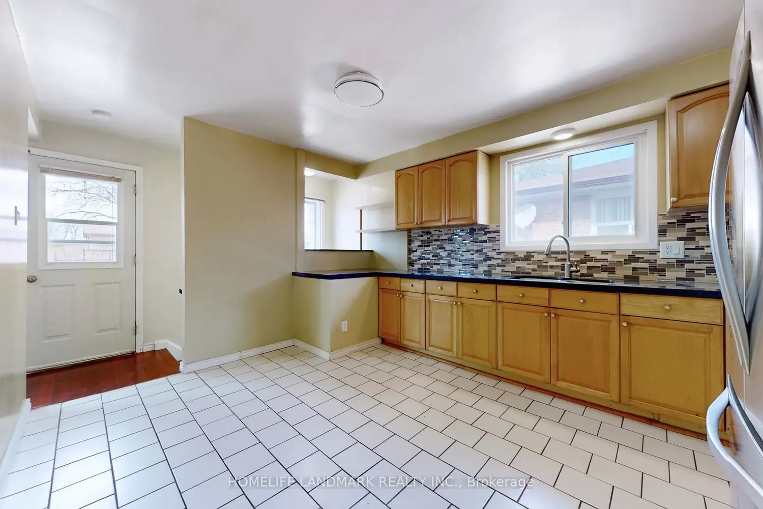 225 Pineway Boulevard photo 5