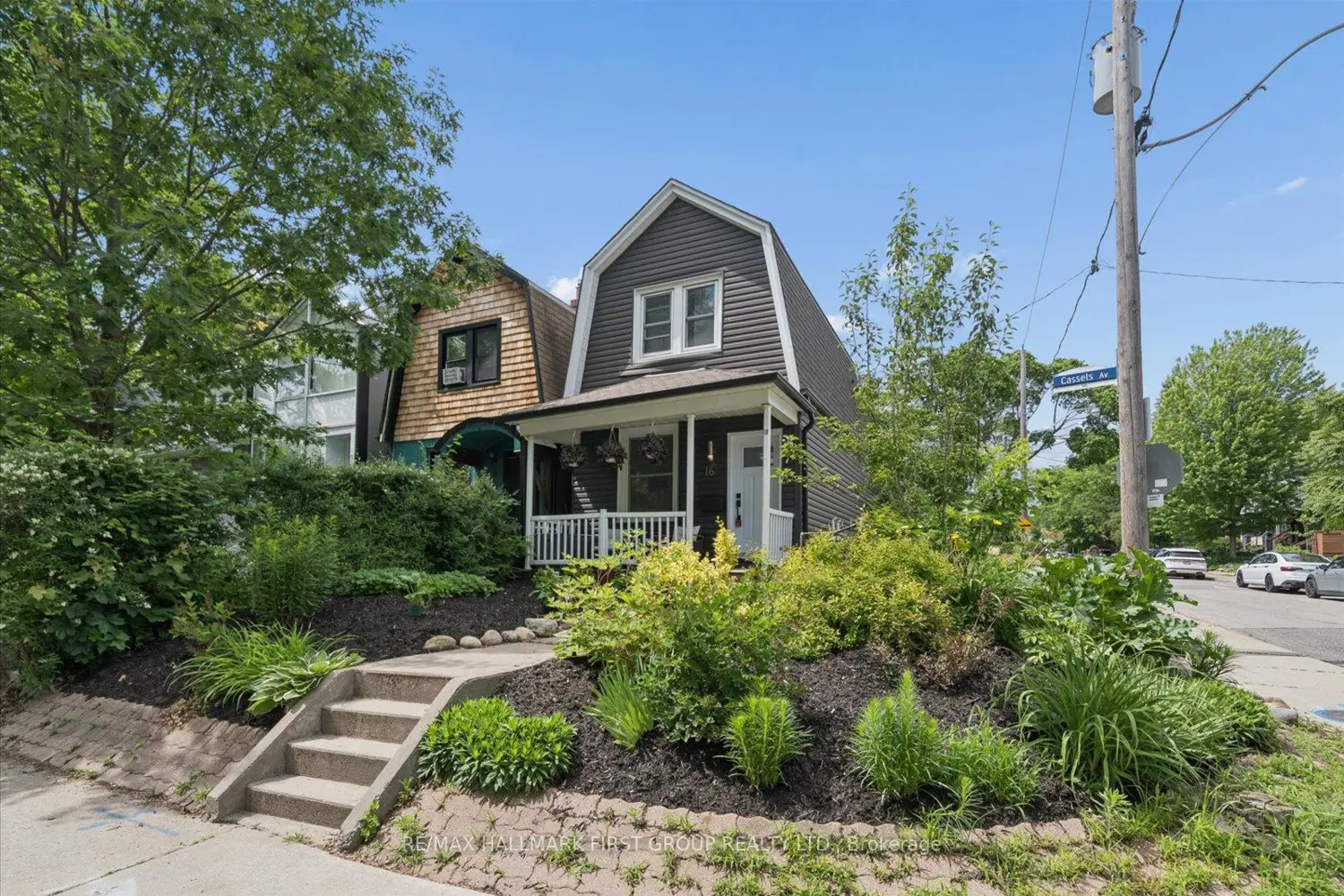 16 Cassels Avenue photo 2