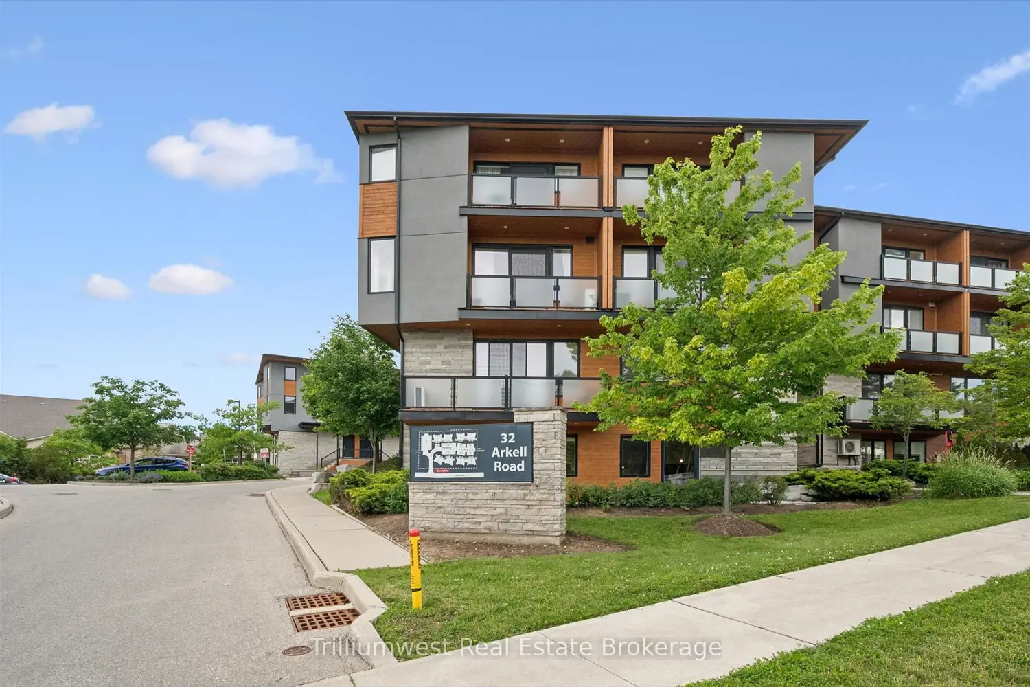 32 Arkell Road 9