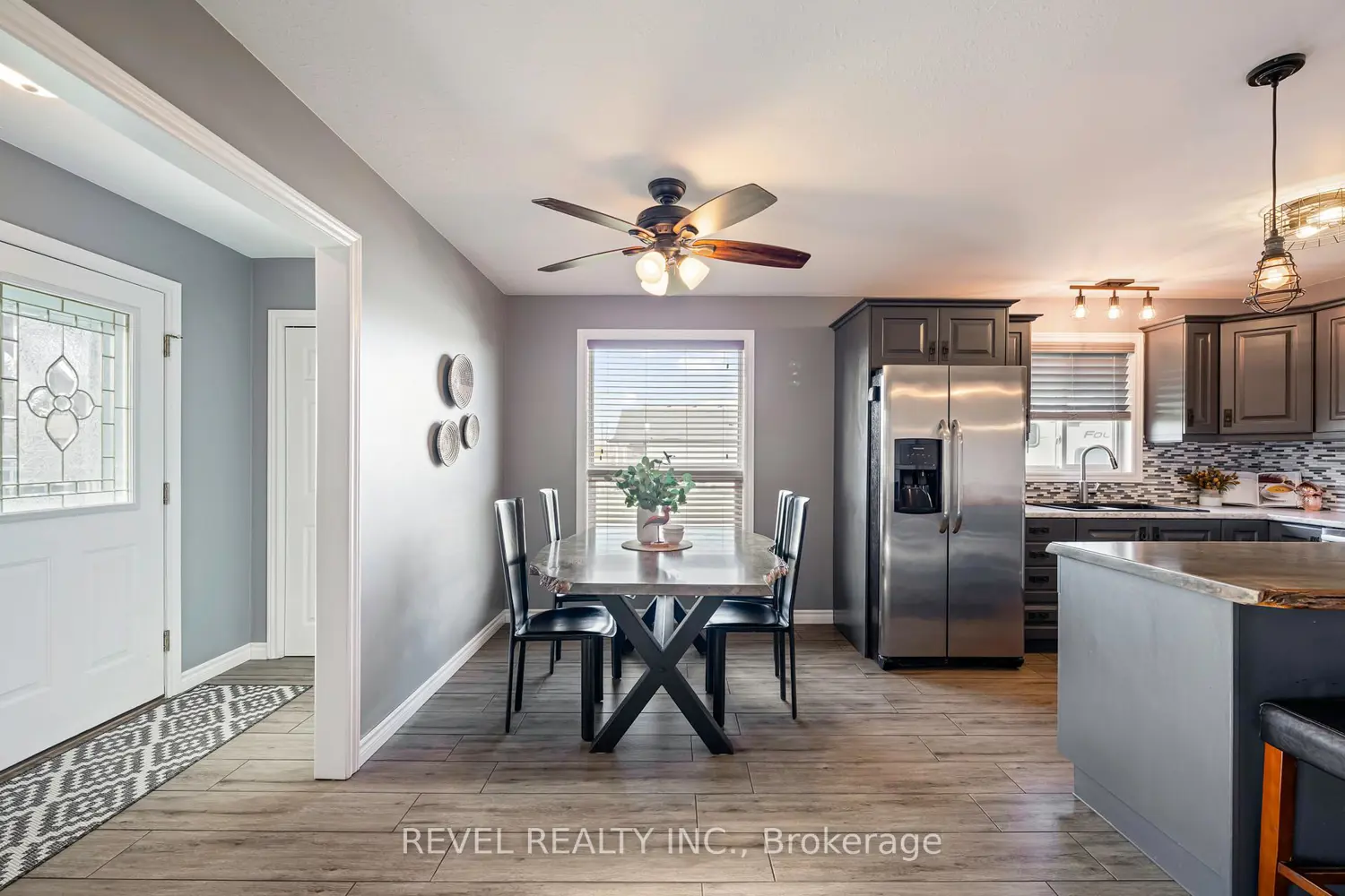 771 Princess Street photo 4