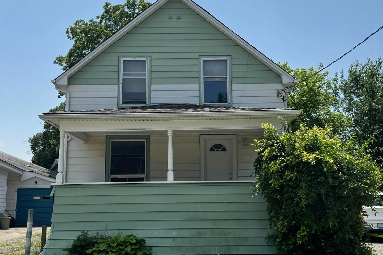 4680 Ryerson Crescent photo 3