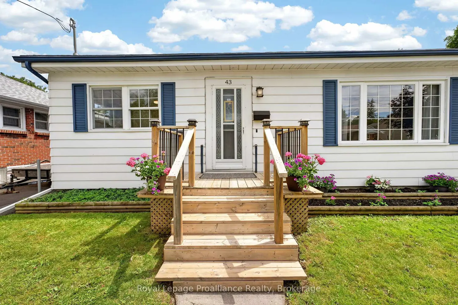 43 Hastings Drive photo 2